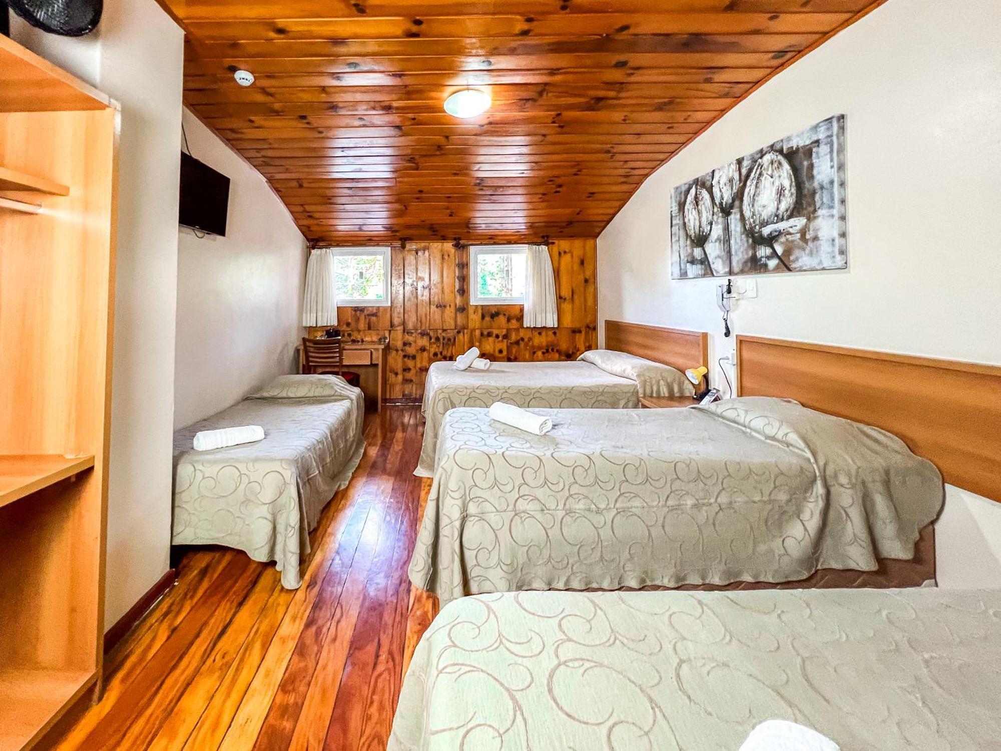 Hotel Fazenda Golden Park Кампус-ду-Жордан Екстер'єр фото